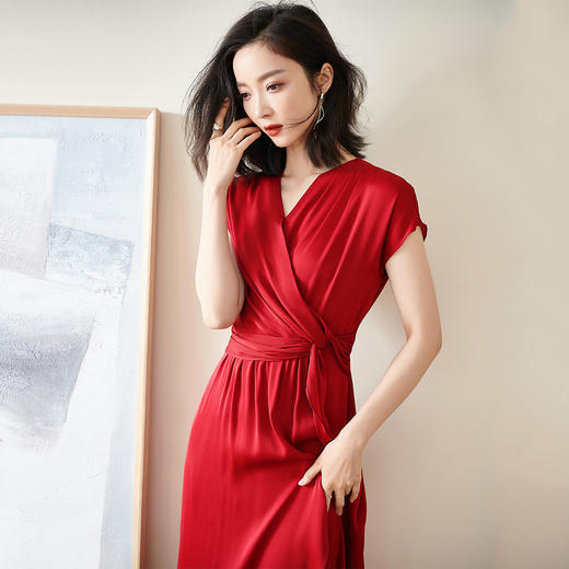 【预售5天】夏季新款重磅真丝连衣裙气质酒红色收腰显瘦中长裙ZYL00043 商品图1