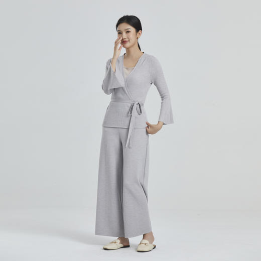 东黎 • 山羊绒女士春夏季精纺V领喇叭袖系带开衫 4218 商品图2