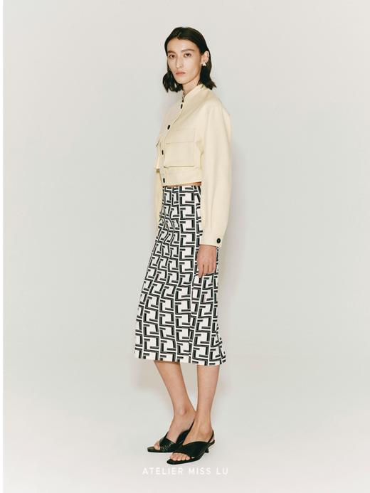 【晴空飞行】造型大口袋立领短款外套 商品图3