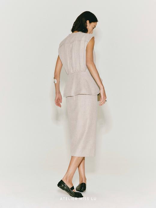 【陨石拿铁】毛边设计交叠领无袖宽肩收腰马甲 商品图3