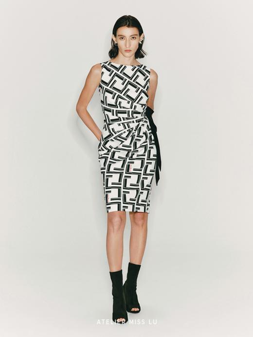 【涟漪】品牌定制字母印花飘带褶皱修身连衣裙 商品图0