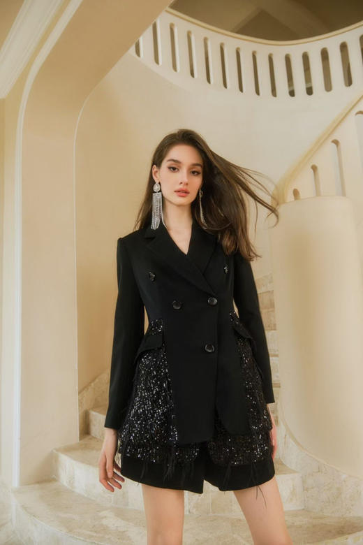 黑色进口醋酸拼接驼鸟毛修身西装外套 商品图1