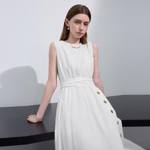 三彩2024夏季新款二醋酸仿麻小白裙无袖收腰A字裙极简风长裙优雅S 商品图1