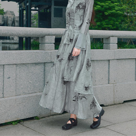 东方草木系列 | 铅华半身裙 |  现货加急发 商品图1