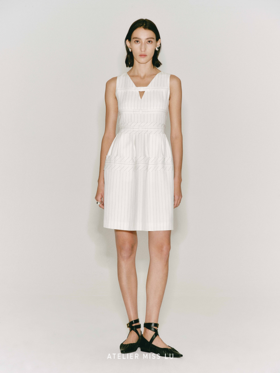 【邂逅】缠绕线条收腰廓形无袖醋酸连衣裙