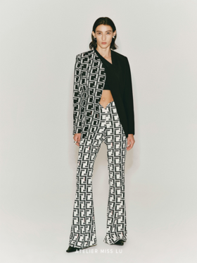 【夜魅】品牌定制字母印花撞色收腰西装外套