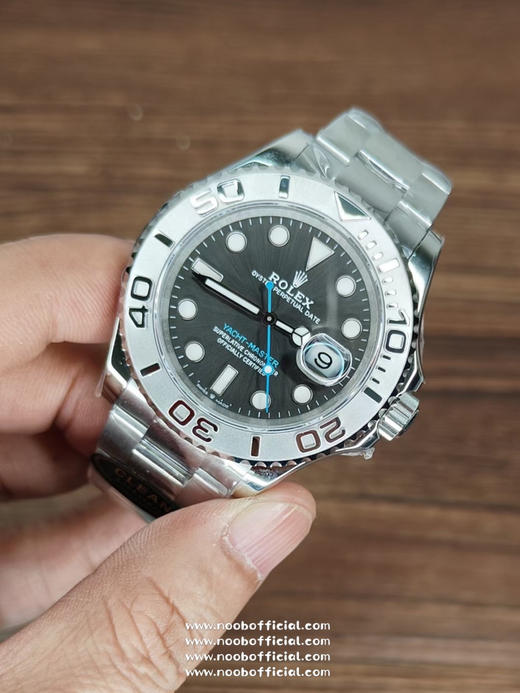 CLEAN/c厂推出游艇40mm系列 126622.  ps/126655玫瑰金版本近期推出
1.左侧/右侧 GEN=真品   clean=clean厂产品➕搭配正品一致的定制版3235一体机芯❕❕❕ 商品图3