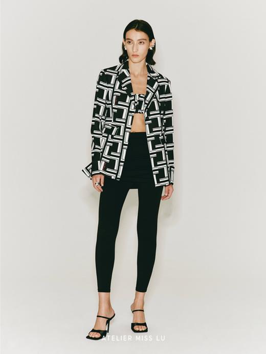 【光之舞】品牌定制字母印花垫肩西装外套 商品图0