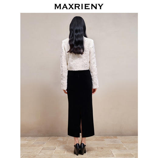 MAXRIENY国风新中式绣花外套截短版型2023秋冬新款盘扣棉服女(货号:MS88JA770) 商品图3