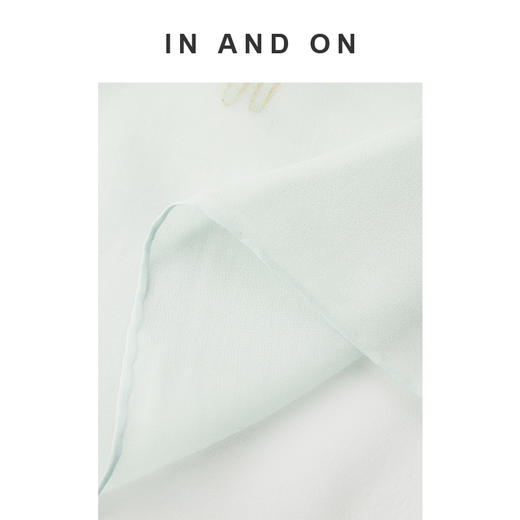 IN AND ON 相遇 100% 桑蚕丝 绣花长围巾 54214 商品图5