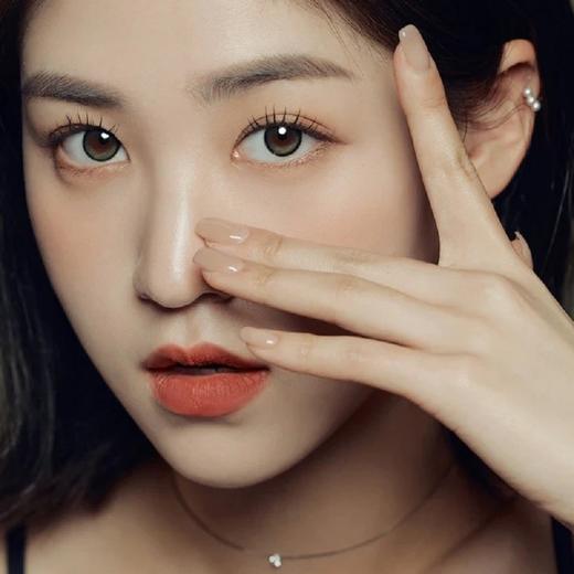 「月抛」韩国 Hapa Kristin 2片装【张元英 Secretive月夜微光/Dolly多莉/Peaceful和平天使】【琥珀棕绿/云雾棕/星夜黑/午夜浮光/糖果碎钻/静谧褐/沉稳棕/灵动雾棕】 商品图7