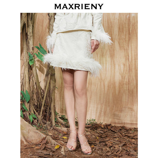 MAXRIENY宫廷浮雕复古感半身裙高腰包臀短裙冬裙(货号:MC87SK787) 商品图2