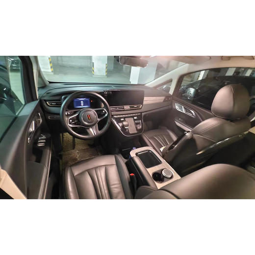 红旗 HQ9 2.0T 智联旗韵版 【长租-北京】 商品图5