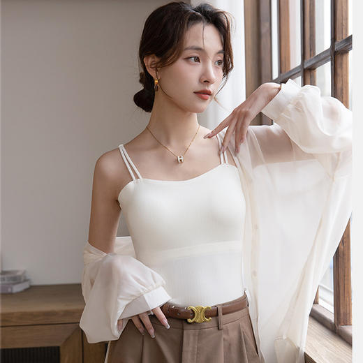 【69元任选2件】自带胸垫吊带美背背心 带弹力 可外穿 打底防走光 聚拢无钢圈抹胸 商品图1