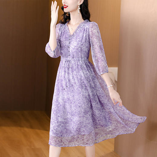 AHM-8125法式温柔风紫色碎花连衣裙新款时尚洋气甜美减龄中长裙 商品图2