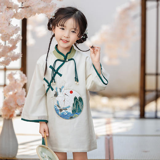 【兄妹新中式套装 显国风韵味！】汉服女童春秋款洋气旗袍裙男童唐装春季国学服宝宝周岁礼服表演服 商品图3