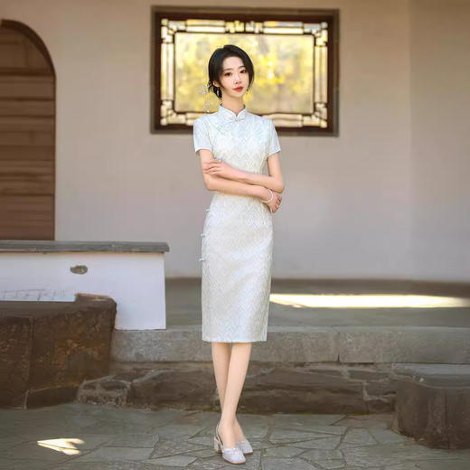 2024夏季年轻气质短袖蕾丝复合中长日常淑女修身旗袍ZA- 82295 商品图3