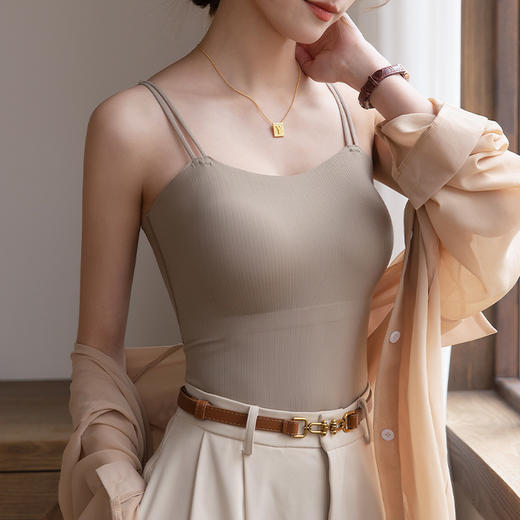 【69元任选2件】自带胸垫吊带美背背心 带弹力 可外穿 打底防走光 聚拢无钢圈抹胸 商品图5