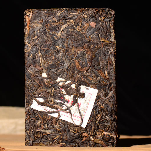 大益老书记【余正才-老知青砖】余正才老人物回忆系列，老配方，老茶，老滋味，老历史！茶气十足，喝完就发汗！250g/砖2013年 商品图4