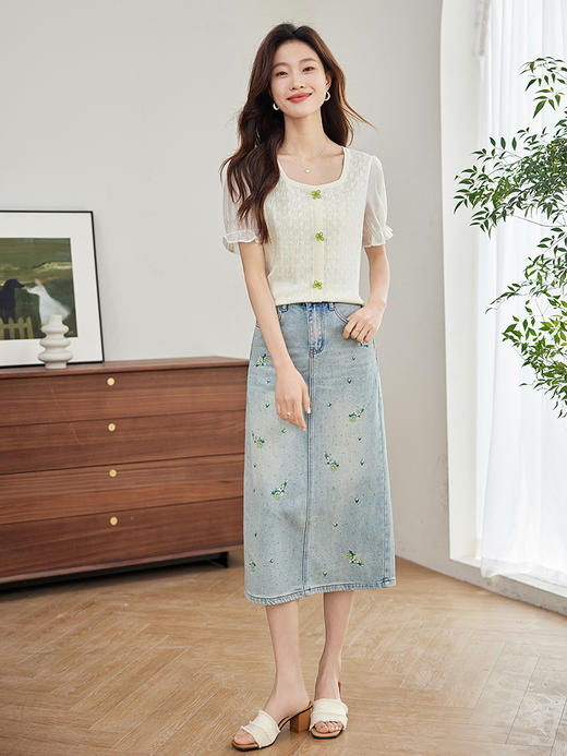 【专属特价】熙世界法式浪漫镂空方领冰丝针织衫女薄款泡泡袖上衣2025夏新款 商品图4