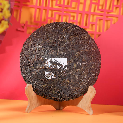 [买7送1]2023《潜龙在渊》刮风寨黑水梁子古树春茶 357克*1饼 生茶 商品图2