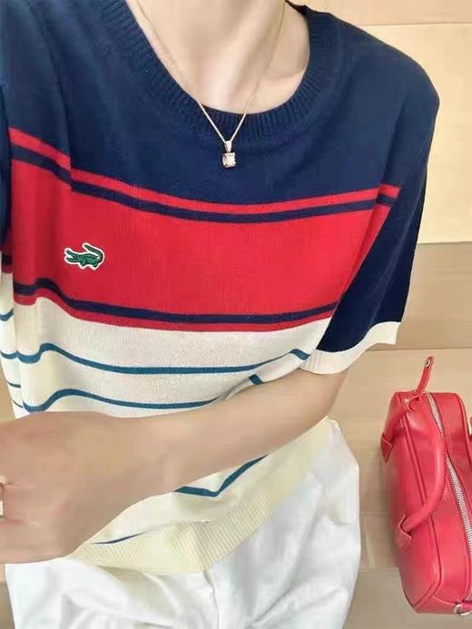 女鳄鱼标上衣98033 商品图1