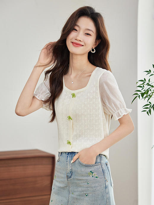 【专属特价】熙世界法式浪漫镂空方领冰丝针织衫女薄款泡泡袖上衣2025夏新款 商品图2