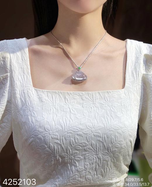 4252103，玻璃佛公吊坠。具体价格微信咨询 商品图4