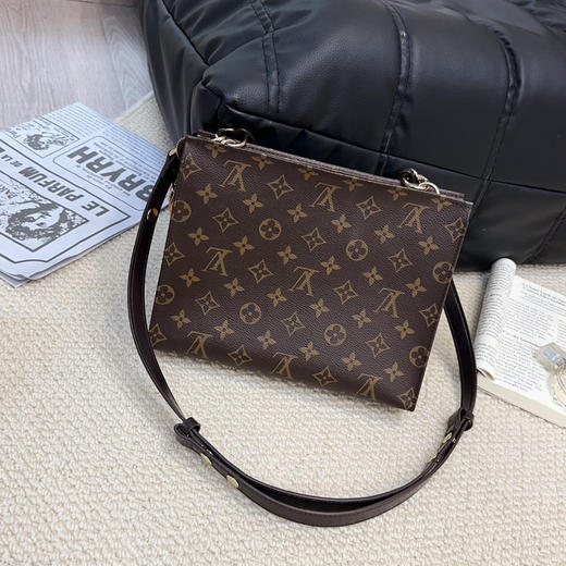 LV 老花 洗漱包 26 手拿包 商品图3