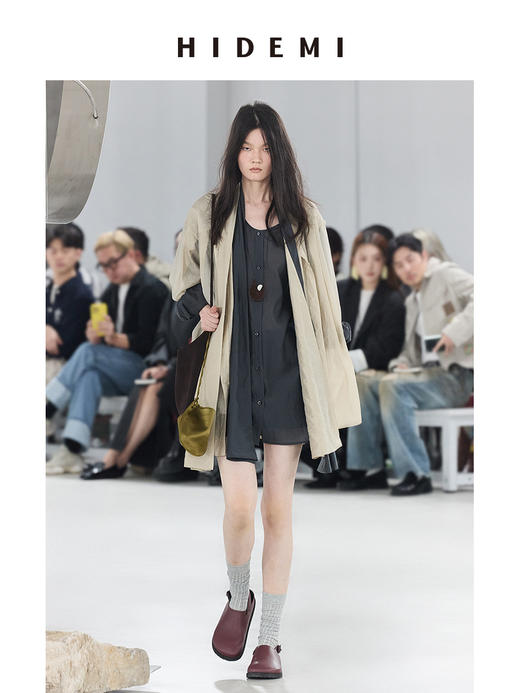 HIDEMI 柔顺微褶皱透气天丝丝巾设计感多穿纽扣廓形六分袖衬衫 燕麦栗子色/文艺灰蓝 商品图0