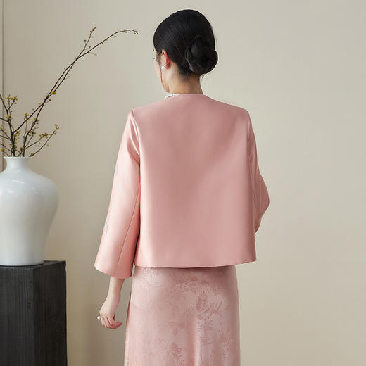 浪漫国风繁花钉珠，无领A型轻奢短款外套WLZD-2411106 商品图1