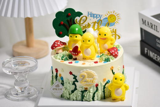 【小奶龙蛋糕】动物奶油、新鲜水果夹心、戚风蛋糕胚；小朋友喜欢的、呆萌可爱又机灵~ 商品图0