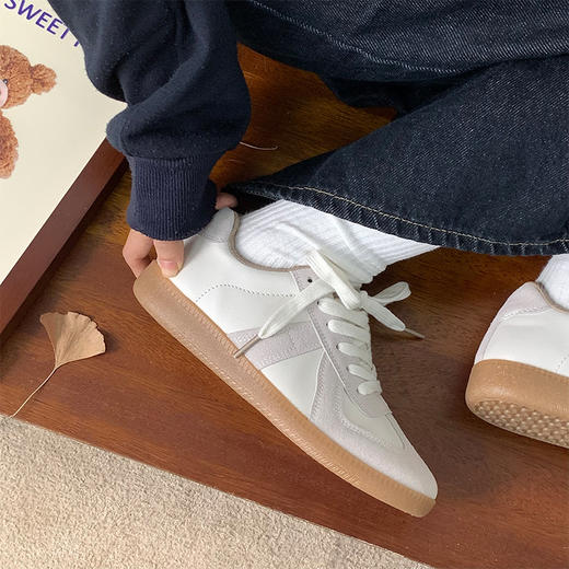 【耐脏易打理 透气软弹不累脚 35-44码】情侣款德训鞋 商品图0