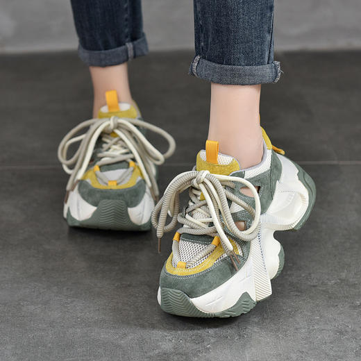 T658-12夏季镂空运动休闲鞋2024新款真皮老爹鞋女款网面透气小个子女鞋潮 商品图3