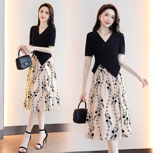 【预订·最迟6天发货】夏季时尚套装女装2024新款法式V领修身上衣显瘦印花半身裙两件套 商品图1