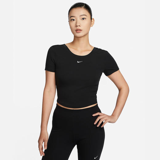 Nike/耐克女装紧身大圆领低背短袖细罗纹上衣夏季新款修身T恤FN3665-010 商品图0