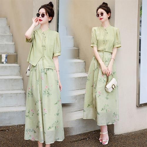 【预订·最迟6天发货】新中式连衣裙2024夏新款高端精致温柔天丝改良旗袍碎花吊带裙套装 商品图3