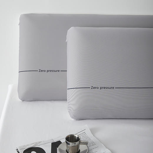 「Y朵酒店同款！不止颜值」 Ri Zhi Nishikawa/日织西川深睡慢回弹记忆棉枕头 枕芯护颈椎助睡眠睡觉专用男女成人床上用品 商品图3