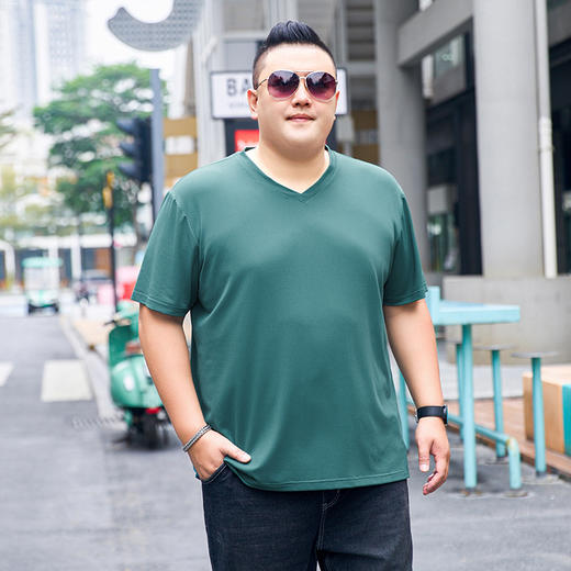 【V领】【冰丝速干】【DCS】大依优型大码V领短袖T恤加肥加大弹力透气宽松休闲男装半袖上衣 商品图3