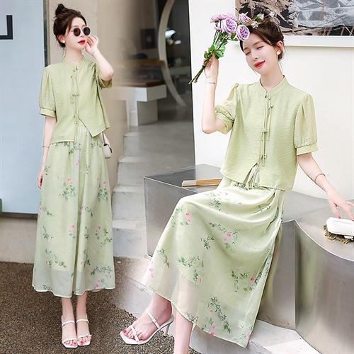 【预订·最迟6天发货】新中式连衣裙2024夏新款高端精致温柔天丝改良旗袍碎花吊带裙套装 商品图2