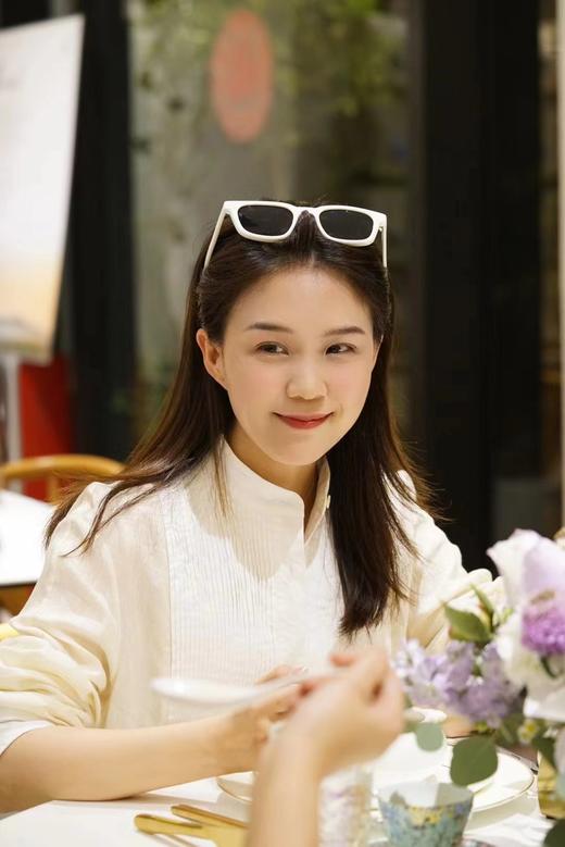 时尚奶白方框墨镜 商品图0