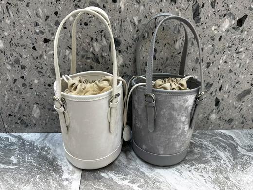 【门店同款】ENJOY夏季新中式抽绳水桶手提包 157302710 商品图0