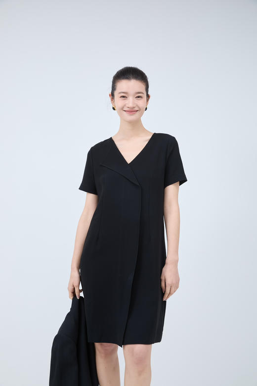 【必入单品】噢蜜ooomeooo领口折边小黑裙 商品图9