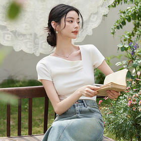 西遇法式慵懒修身短袖女夏季新款不规则斜领简约百搭纯白体恤D1640909/V0050553