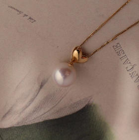 甄珠贝 ji光淡水无暇正圆9-10mm 18k爱心配件