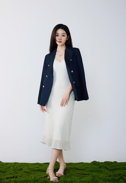 唯美柔光鱼尾吊带裙 商品图7