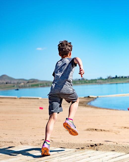 直发 【硬货】HOKA 飞速羚羊5儿童版 轻量缓冲跑鞋 商品图1