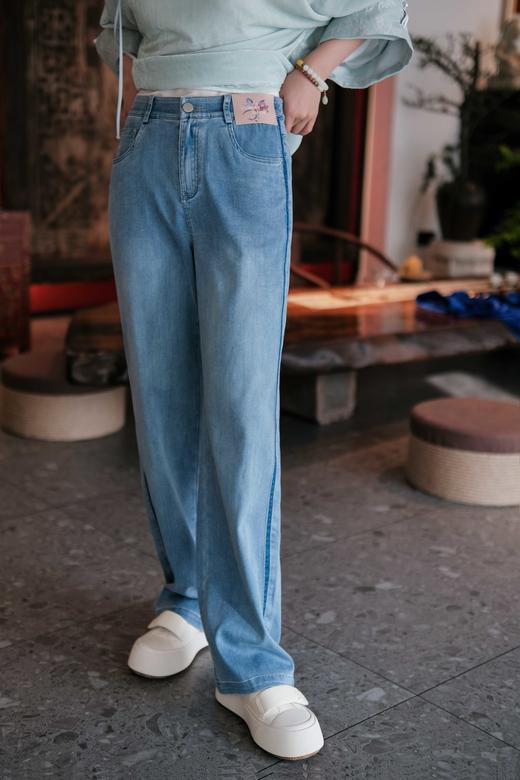 升级款魔术贴休闲鞋四季可穿 舒适好走显瘦 约4cm自然增高 羊皮鞋里垫炒鸡Q弹柔软舒适 魔术贴懒人设计一脚蹬免系鞋带 深冬加绒毛绒鞋（现货）深冬加绒休闲鞋 鞋楦优雅秀美上脚显瘦不臃肿的加绒鞋！ 商品图13