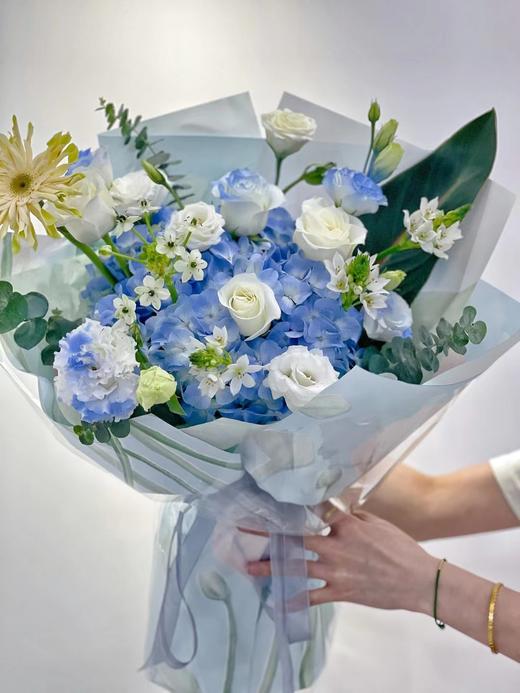 Flowerbene【花有独钟】定制花束 商品图0