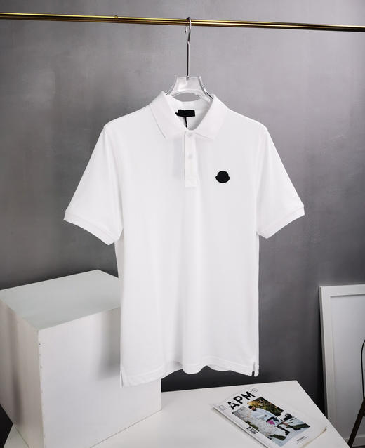 M可 2024春夏新款 经典压花硅胶小标 后背字母印花 珠地棉短袖Polo衫 Z-11577 商品图6